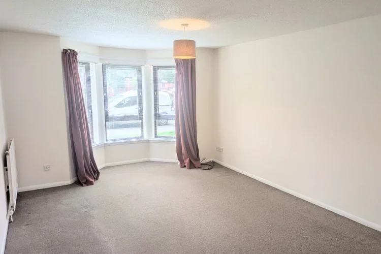Flat Durward Court in Glasgow