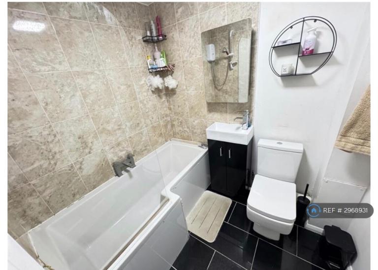 Flat Porter Close in Grays