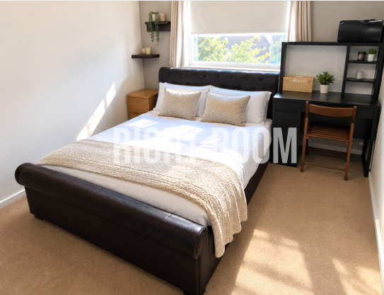 Flat Berkeley Walk in London