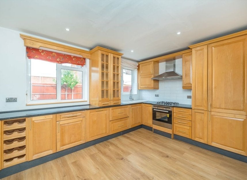 House Parkgate Close in Greater London