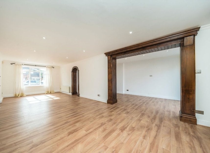 House Parkgate Close in Greater London