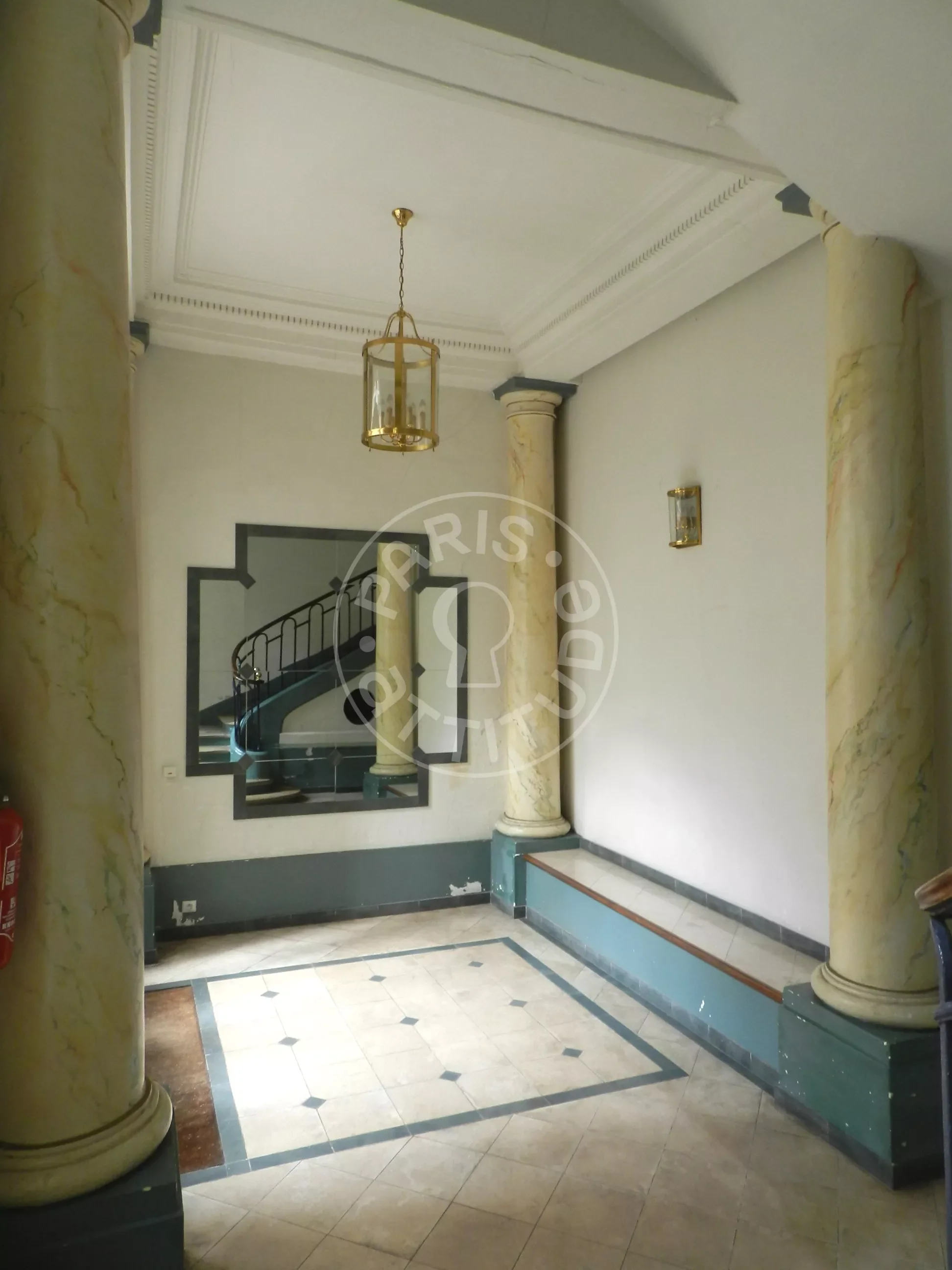 Appartement Rue Saint-Joseph à Paris