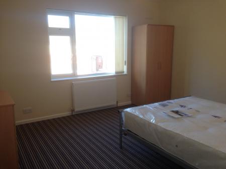 Flat Grove Place in Royal Leamington Spa