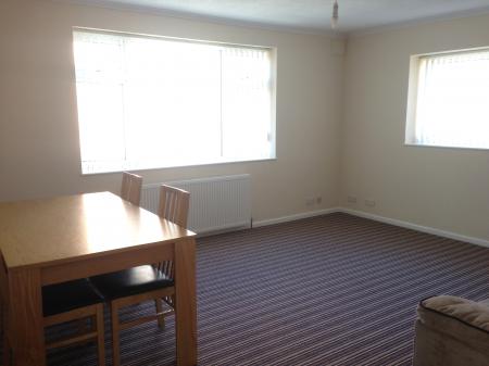 Flat Grove Place in Royal Leamington Spa