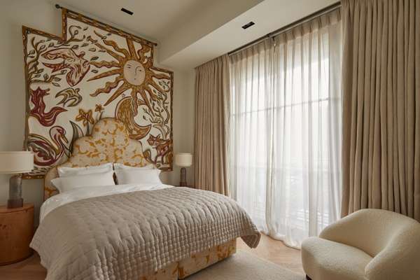 Flat Queensway in City of Westminster