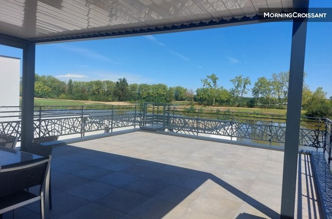 Flat Avenue Mirieu de Labarre in Villenave-d'Ornon