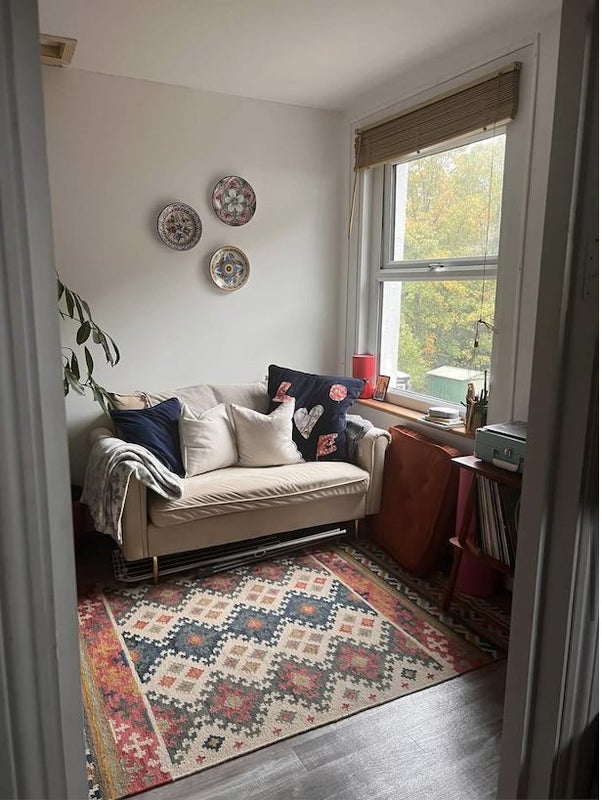 Room Mercers Road in Greater London