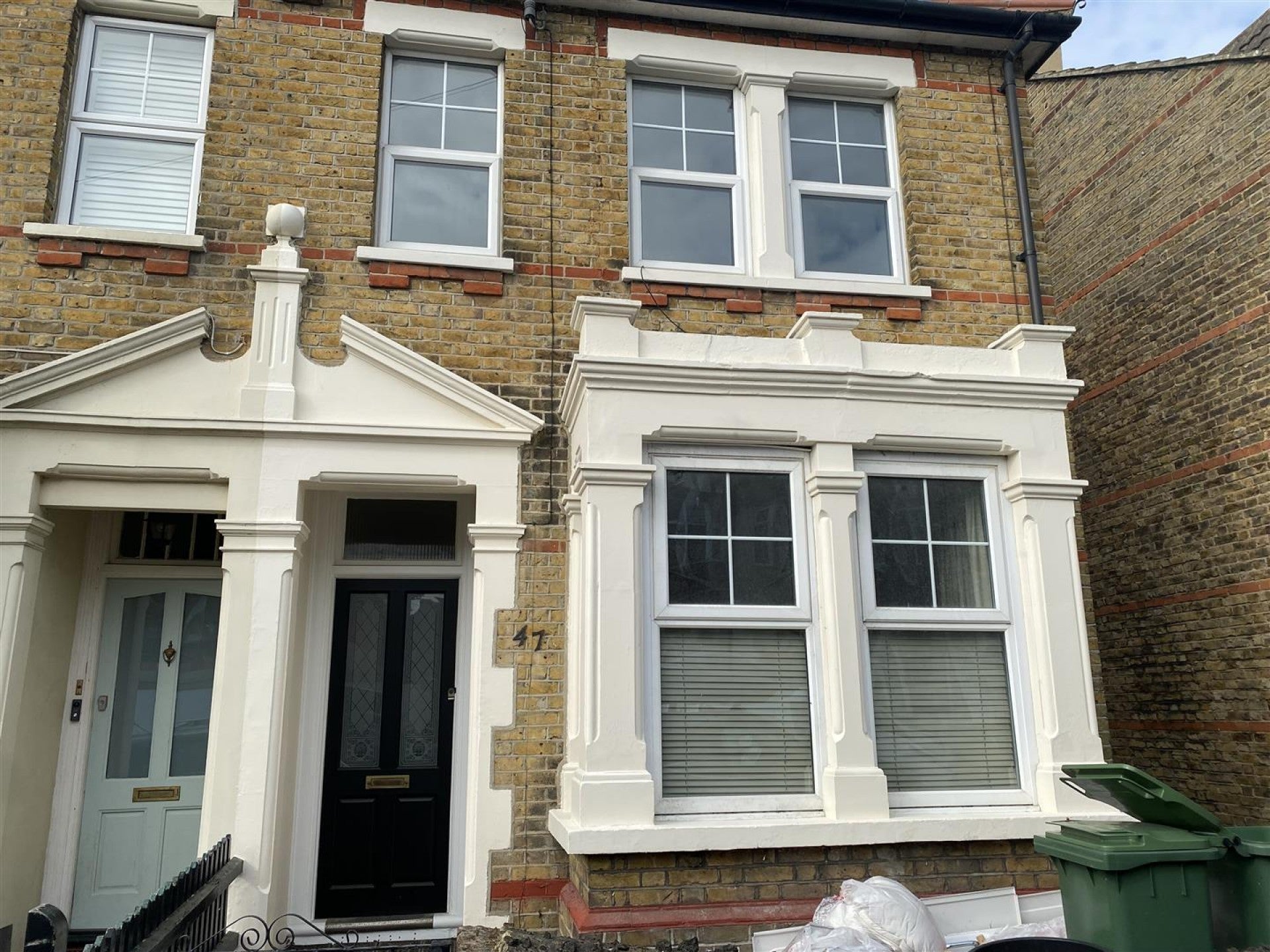 House Leighton Avenue in Southend-on-Sea