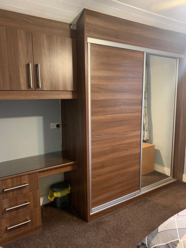 Room Arthur Road in Slough