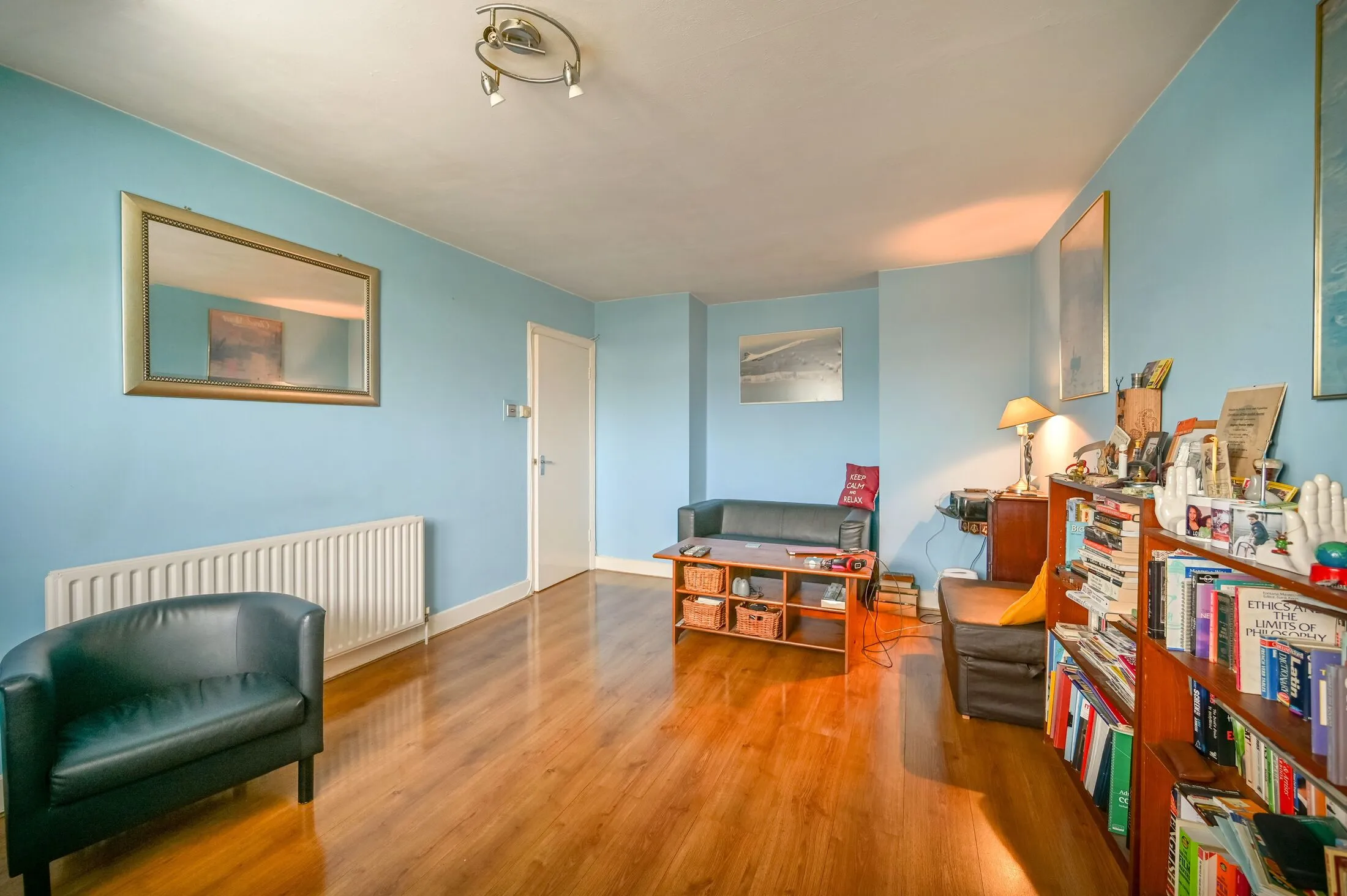 Flat Grasmere Avenue in Greater London