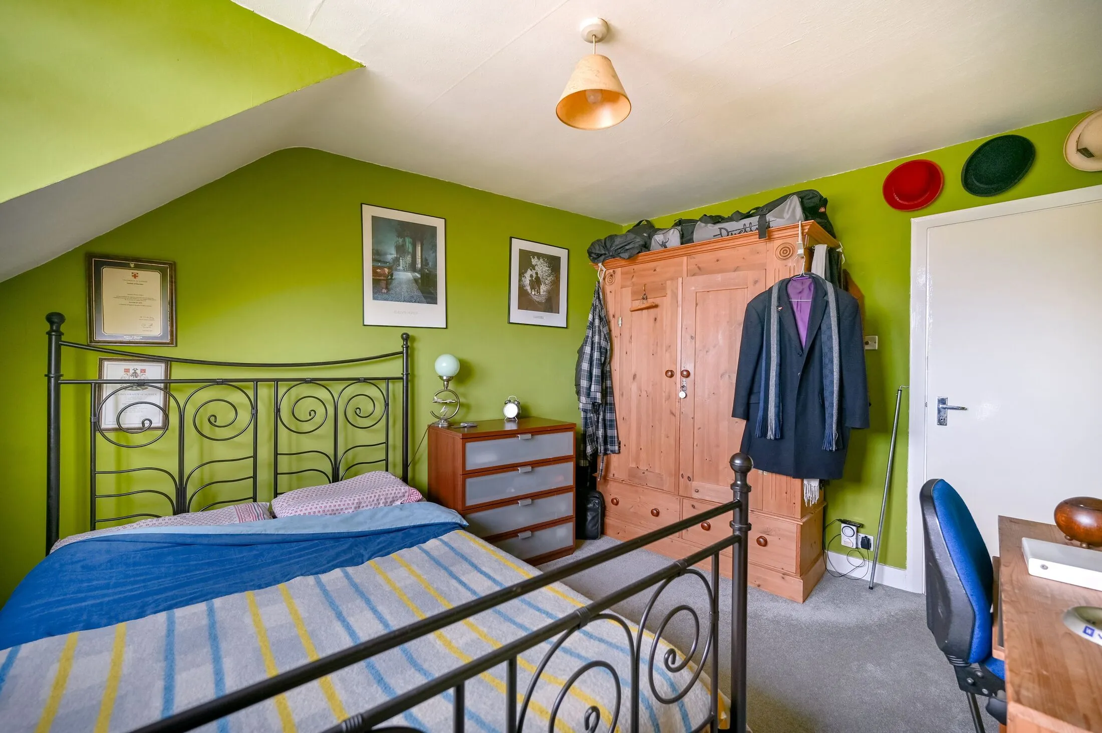 Flat Grasmere Avenue in Greater London
