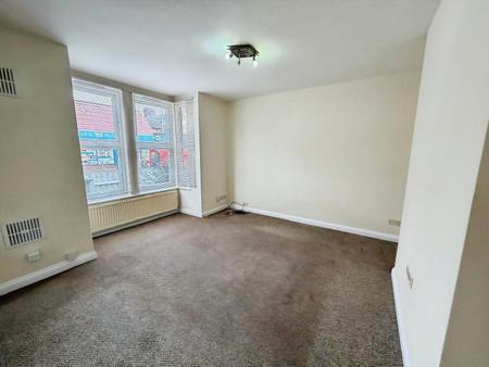 Flat Alexandra Road in Peterborough