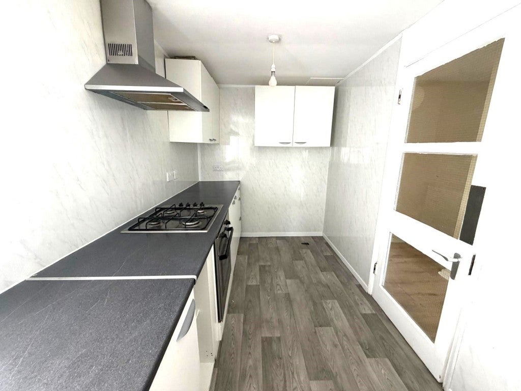Flat Duffield Close in Greater London