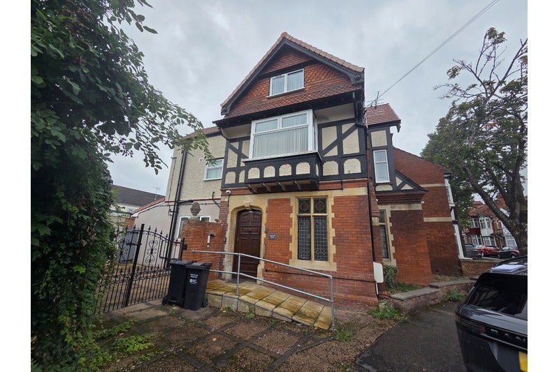 Room Ashleigh Avenue in Bridgwater