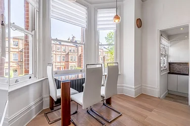 Flat Goldhurst Terrace in Greater London