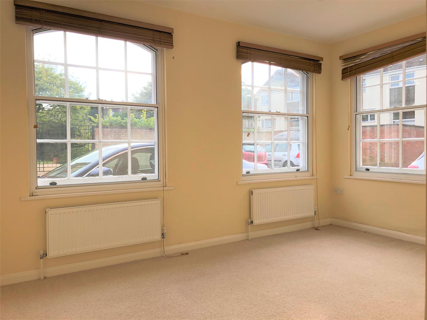 Flat West St Helen Street in Vale of White Horse