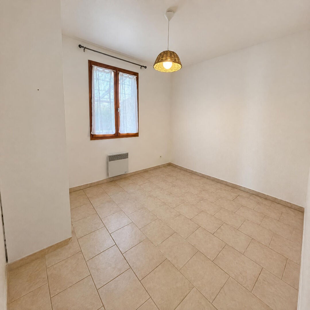 Maison Rue de la Pomme de Pin à La Fare-les-Oliviers