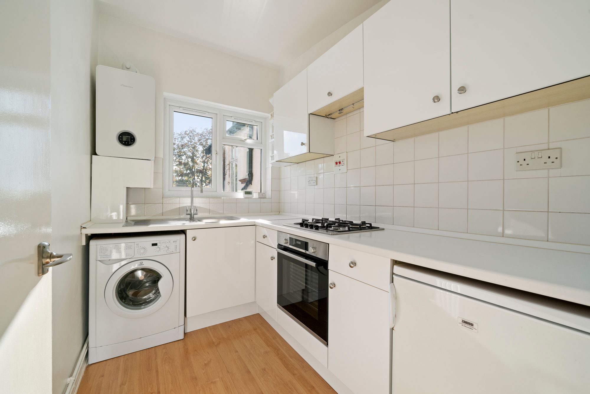 Flat Milbourne Lane in St. Paul Malmesbury Without