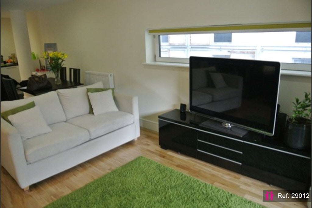 Flat Merryweather Place in Greater London