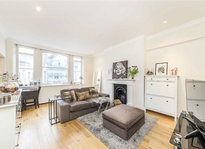 Flat Coleherne Road in Greater London