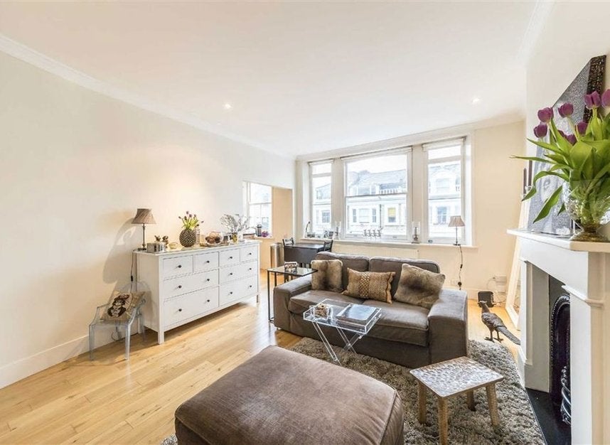 Flat Coleherne Road in Greater London