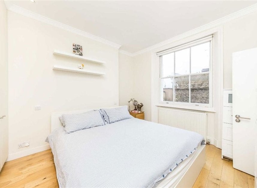 Flat Coleherne Road in Greater London
