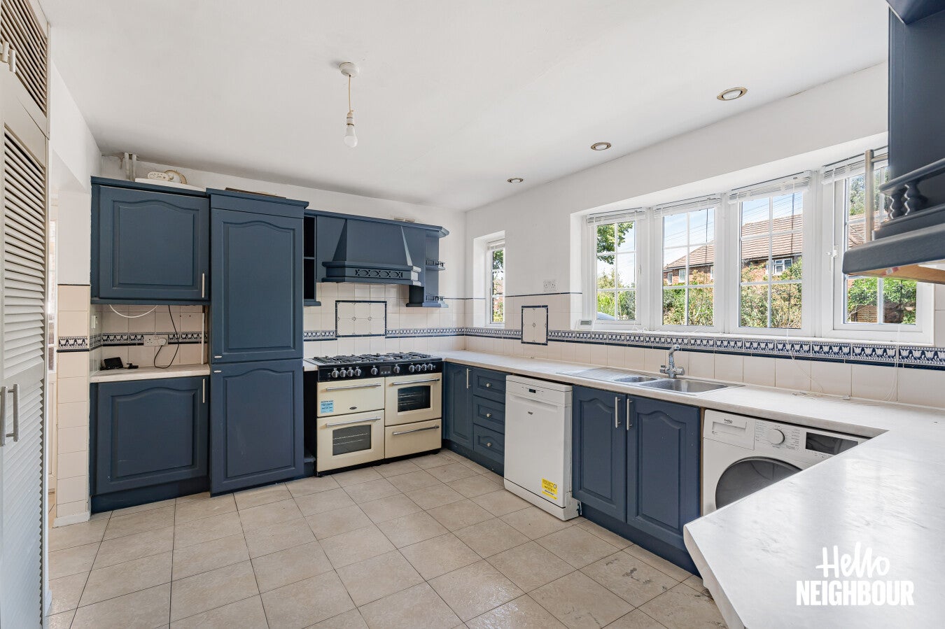 House Longford Close in Greater London
