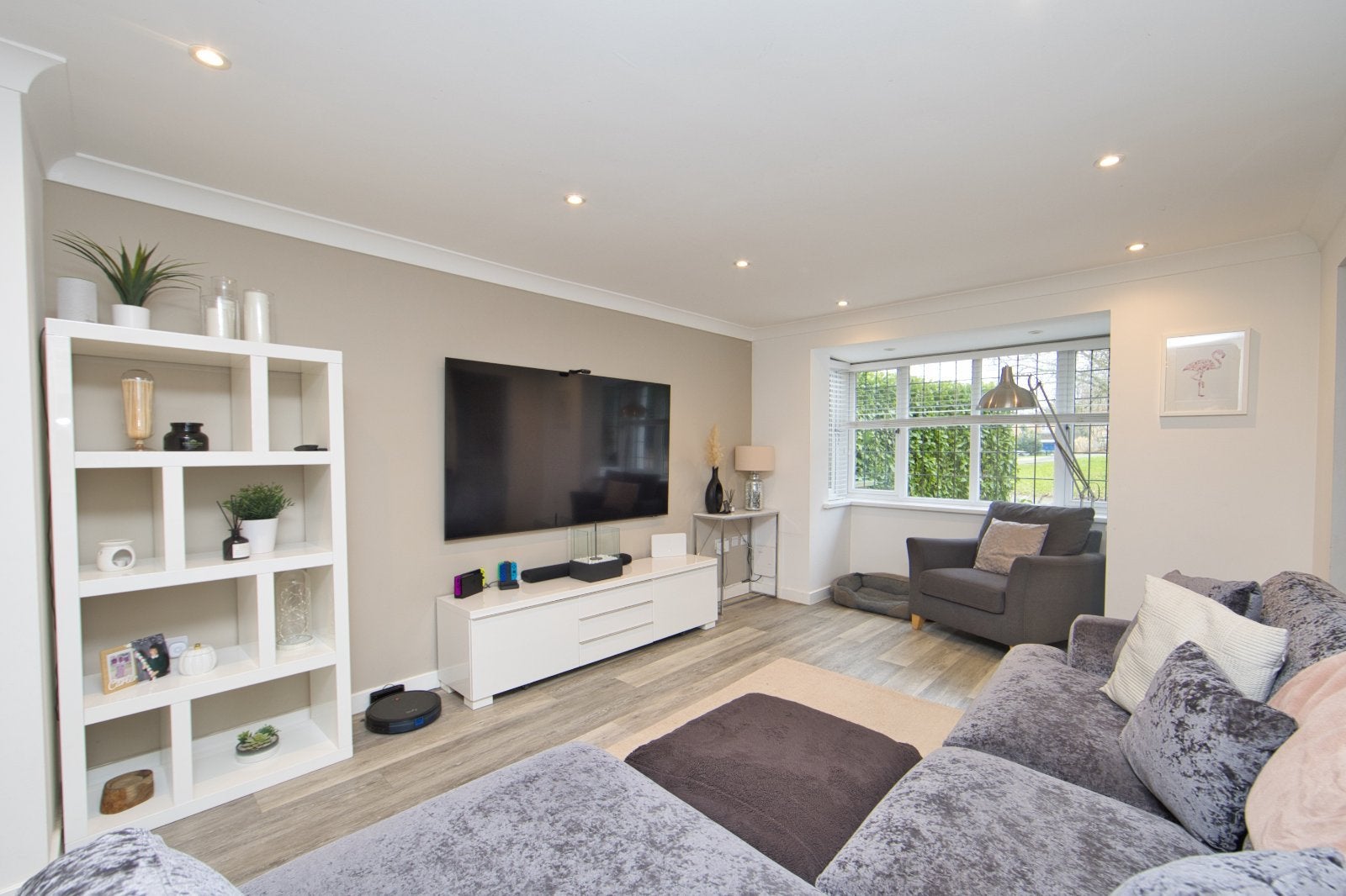 House Isis Close in Folkestone and Hythe District
