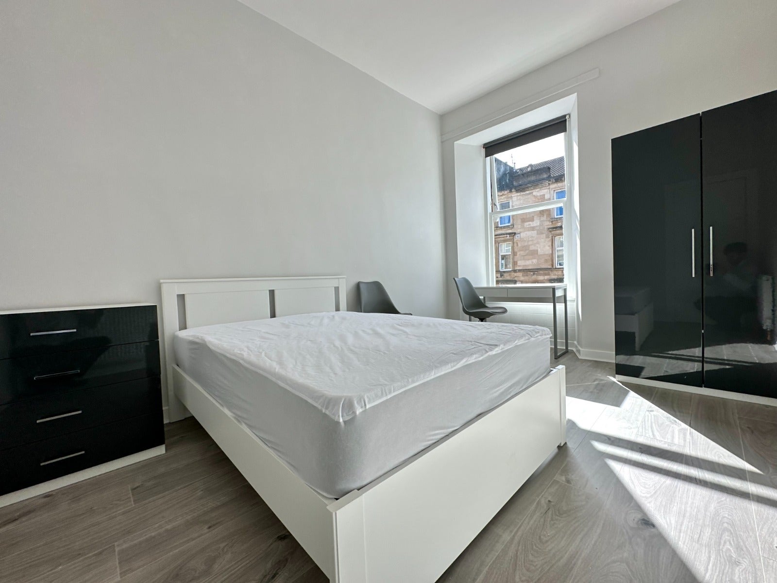 Flat St Vincent Street in Glasgow
