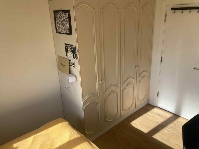 Room Clements Road in Greater London