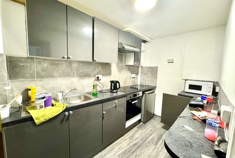 Room Tilloch Street in Greater London