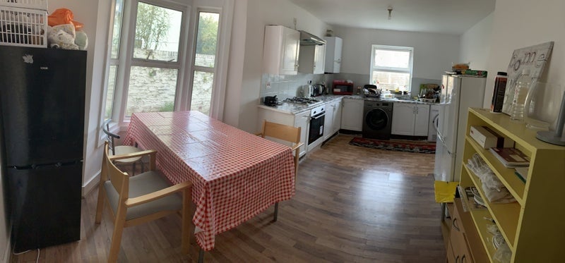 Room Mornington Road in Greater London