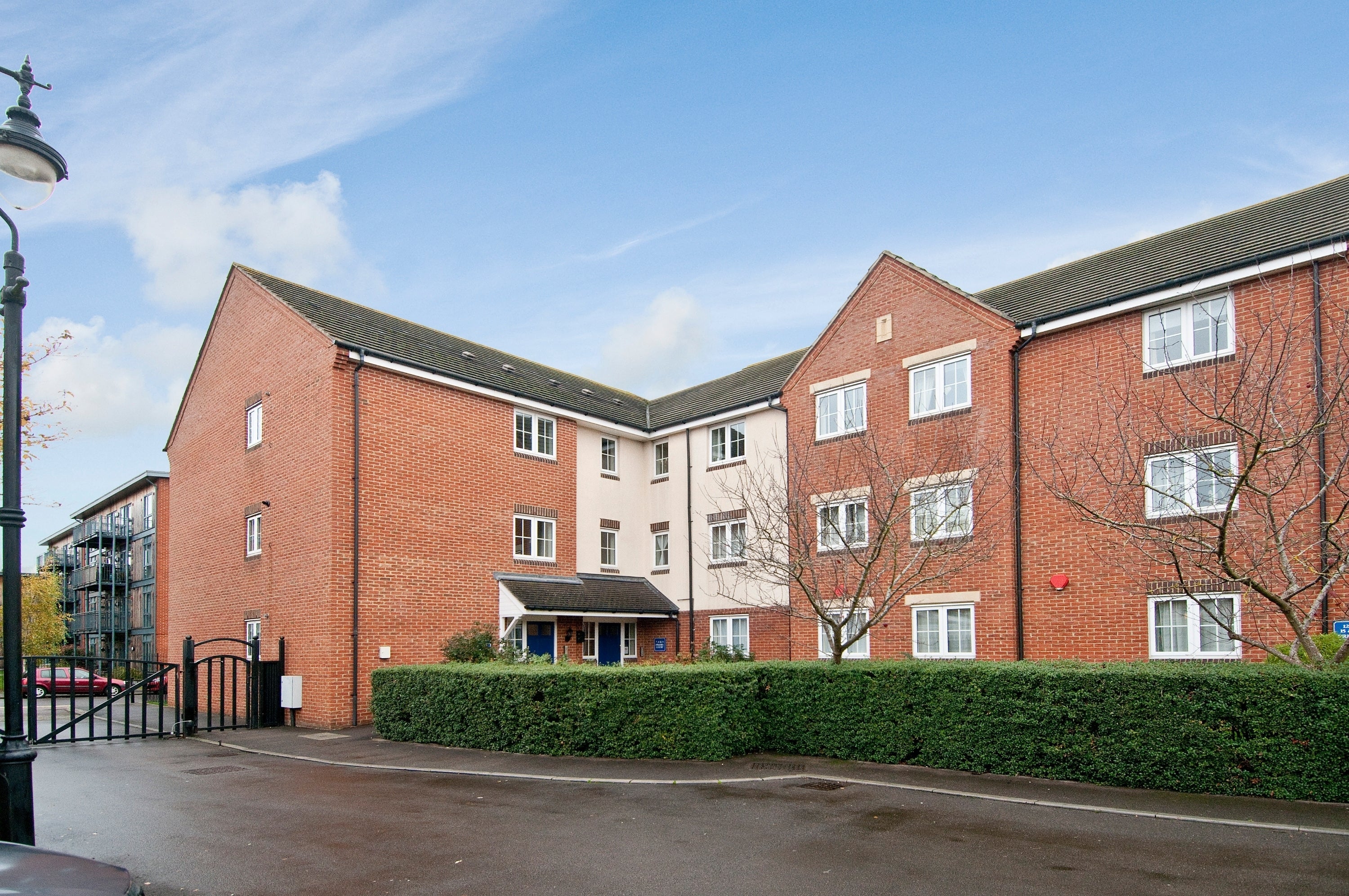 Flat Priory Court in Oxford