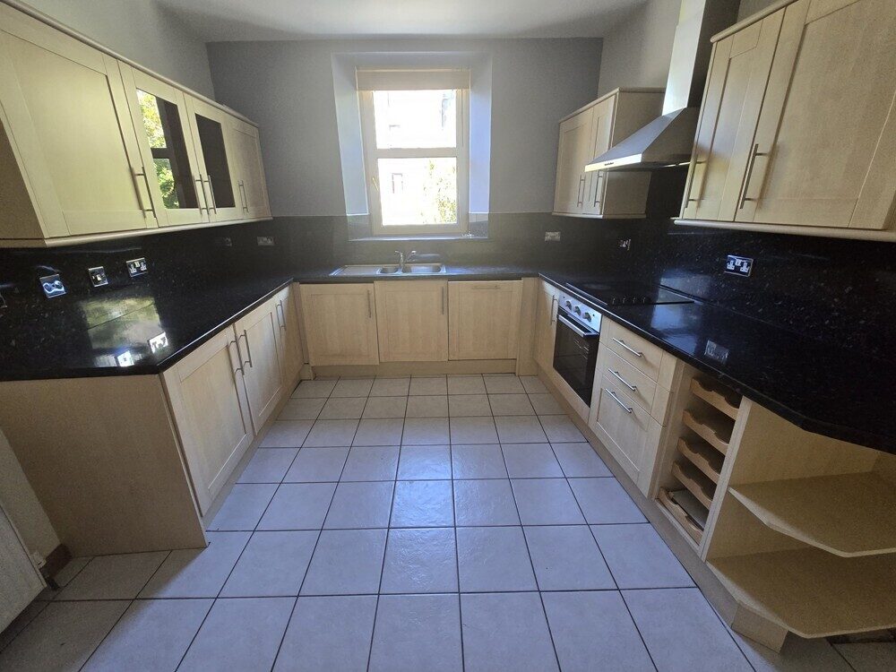 Flat Balmoral Road in Aberdeen City