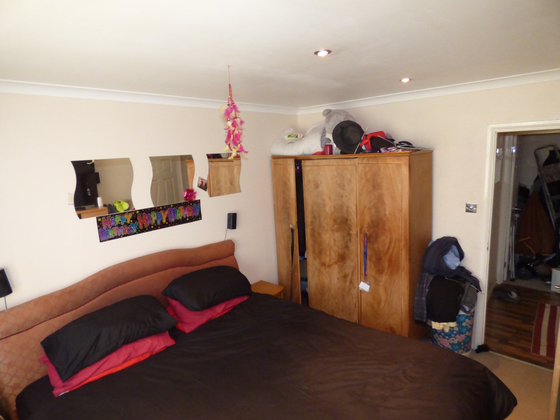 Flat Tythe Road in Luton