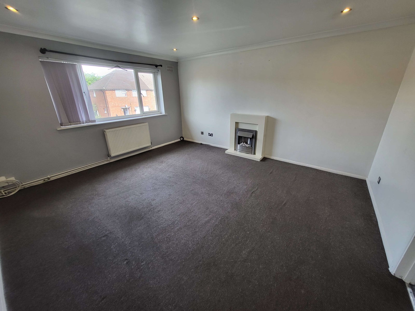 Flat Tythe Road in Luton