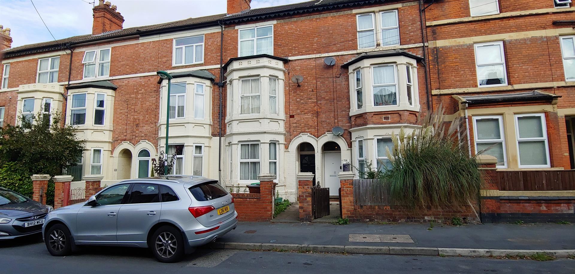 Flat Waldeck Road in Nottingham