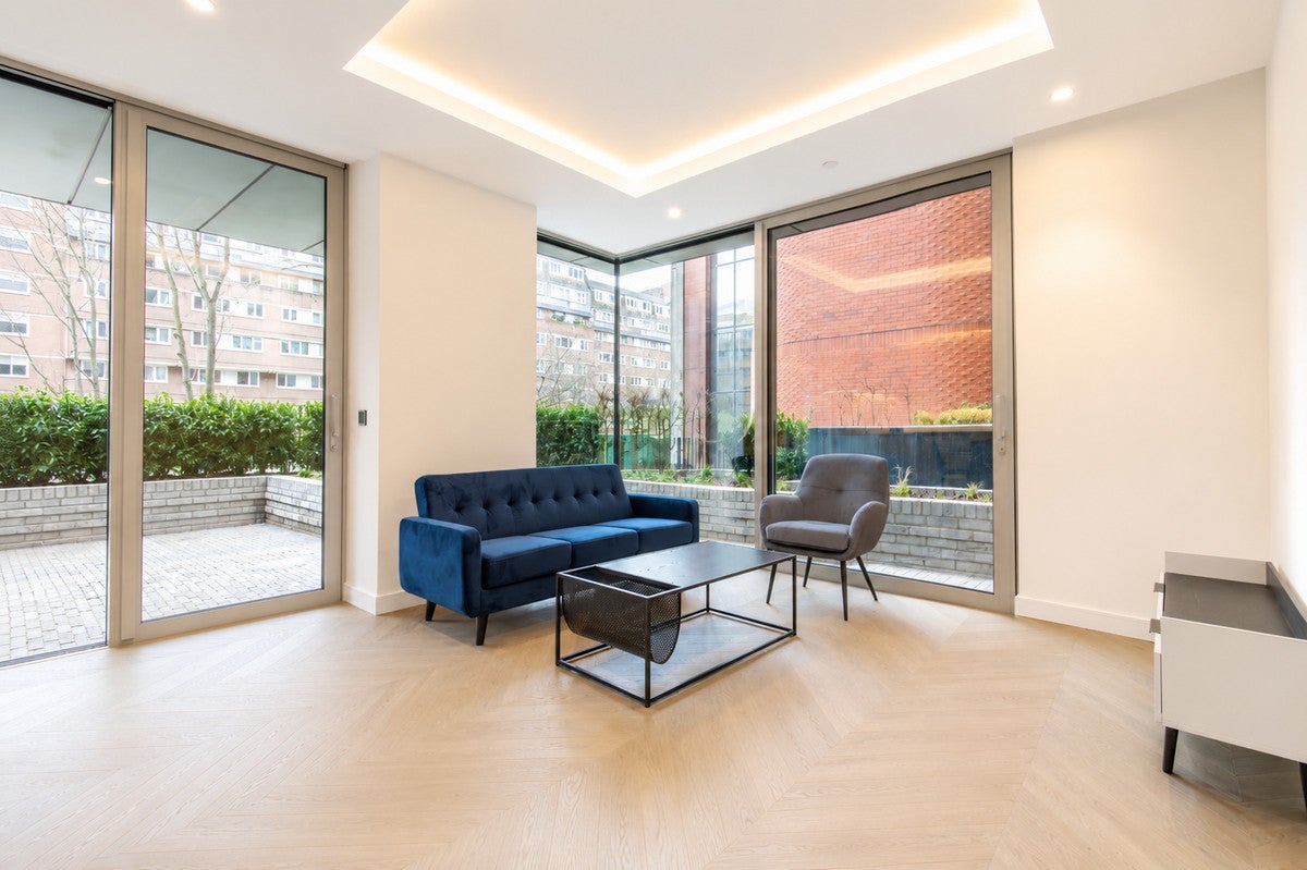 Flat Minories in City of London