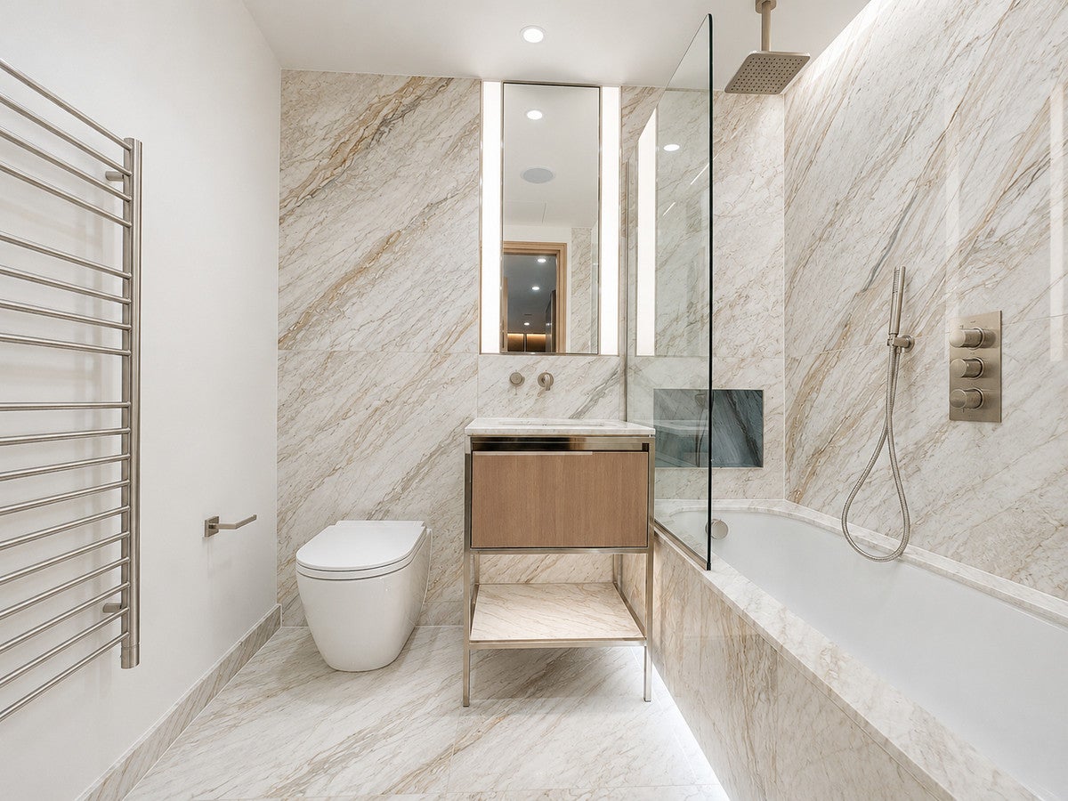 Flat Minories in City of London