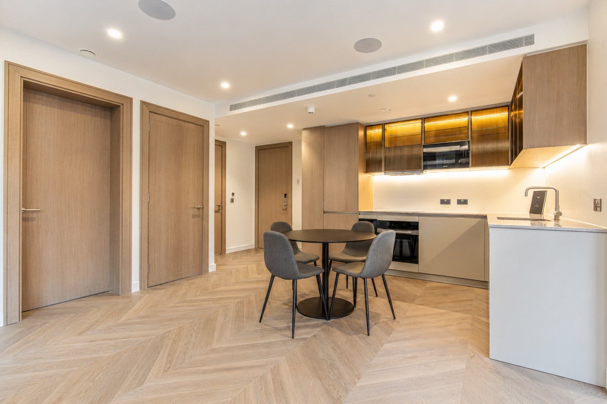 Flat Minories in City of London