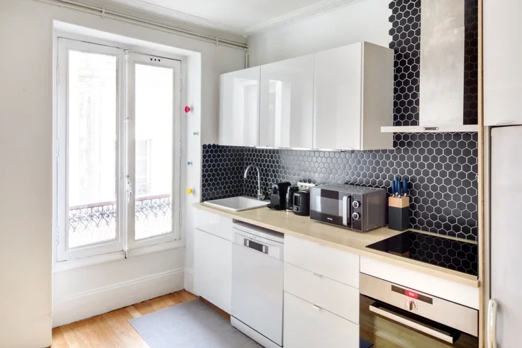 Appartement Place des Cinq Martyrs du Lycée Buffon à Paris