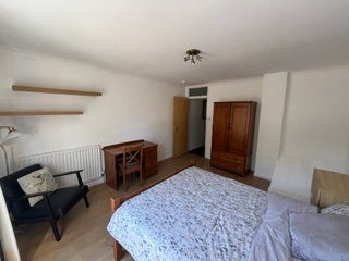 Room Kennet Street in Greater London
