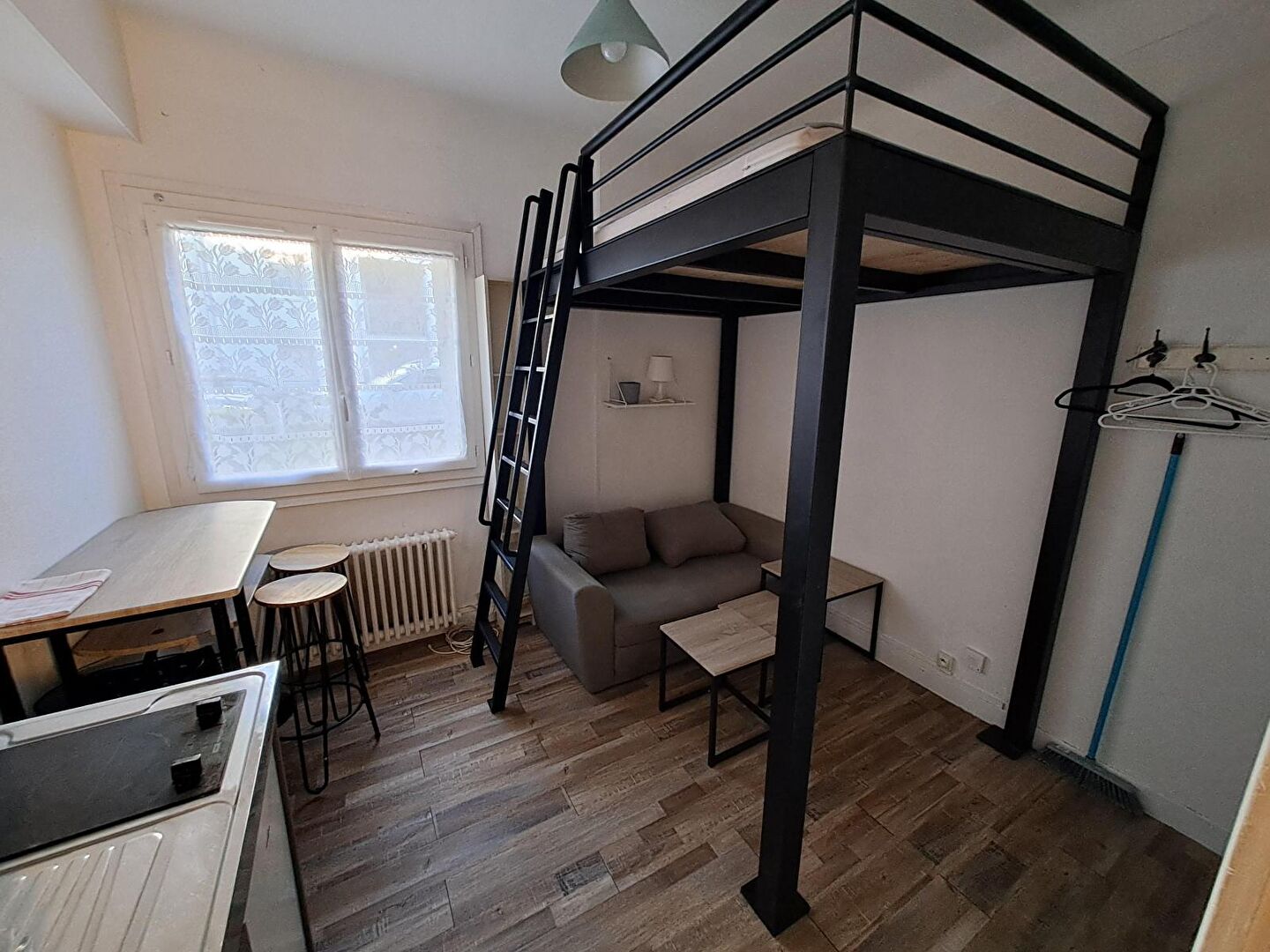Flat Rue Gaston Turpin in Nantes