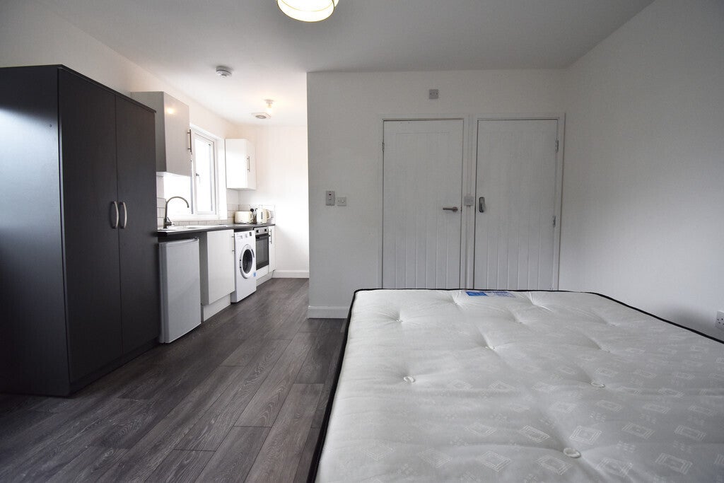 Flat Blondvil Street in Coventry