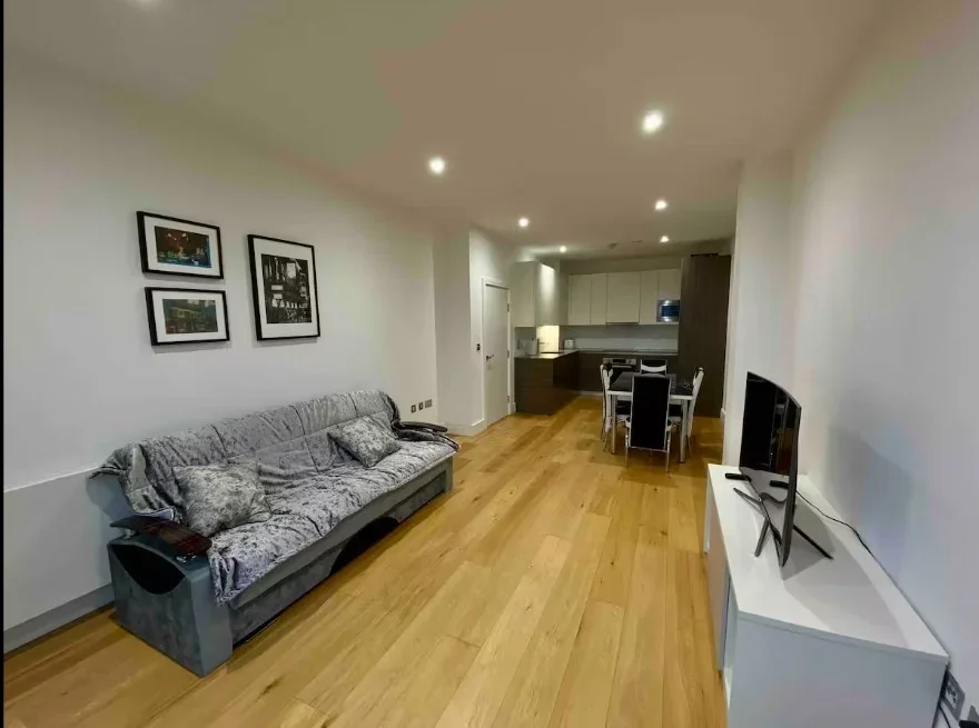 Flat Balfour Road in Greater London
