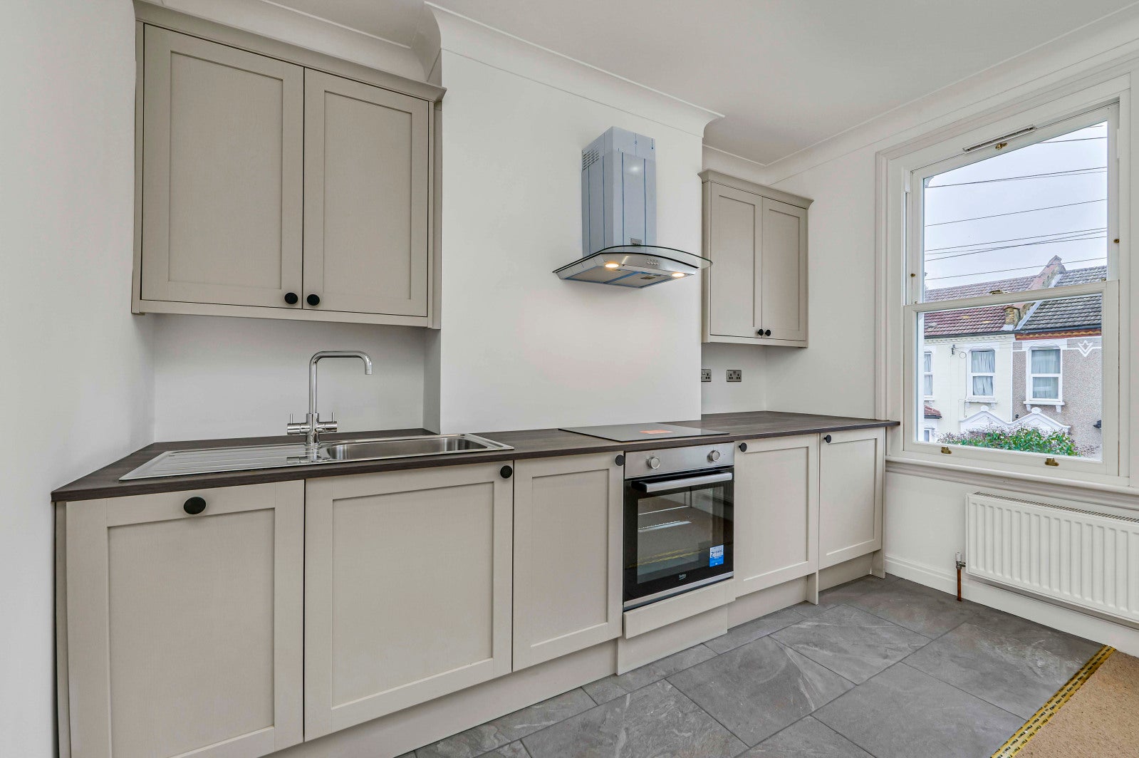 Flat Elmer Road in Greater London