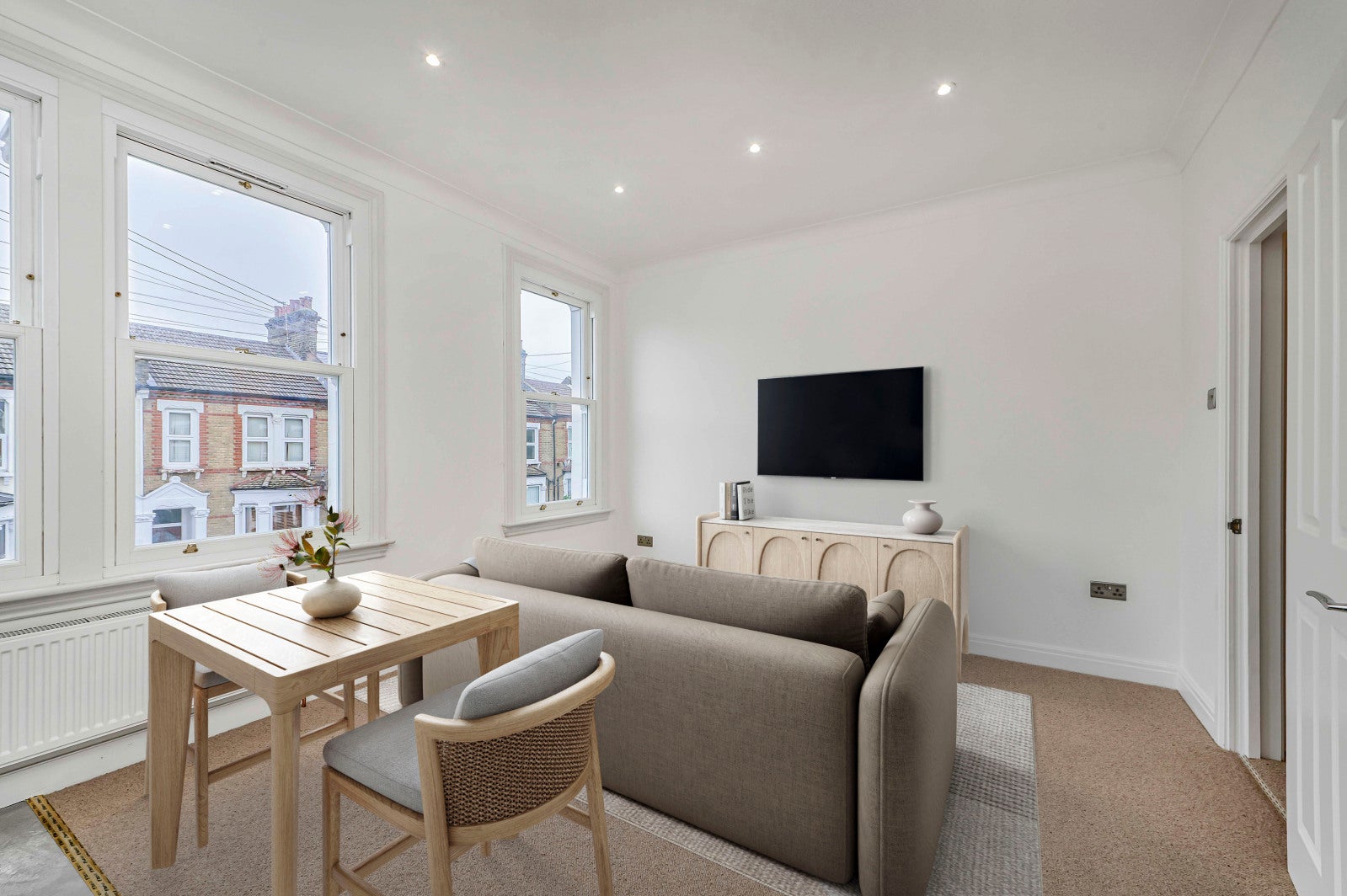 Flat Elmer Road in Greater London