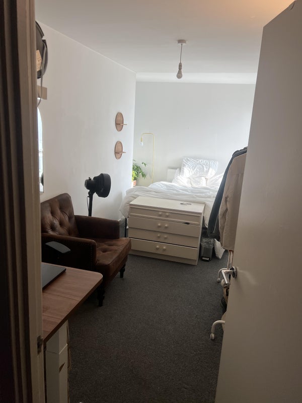 Flat Sadler Place in Greater London