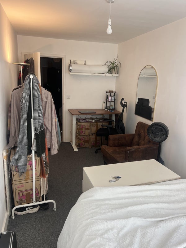 Flat Sadler Place in Greater London