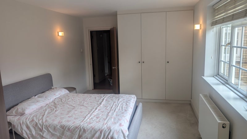 Room Southfields Court in Greater London